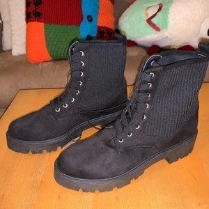 BRAND NEW woman’s combat boots